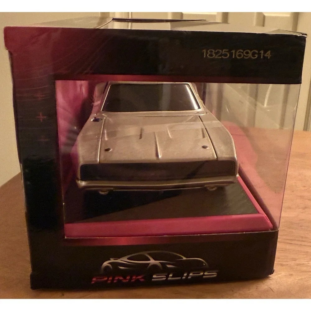 JADA PINK SLIPS 1968 DODGE CHARGER WIDEBODY 1:24 SCALE  Diecast New‎